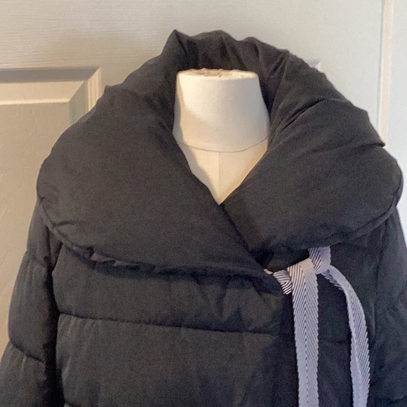 Nikki Jones Black Puffer Coat - Medium/Large - Picture 3 of 10